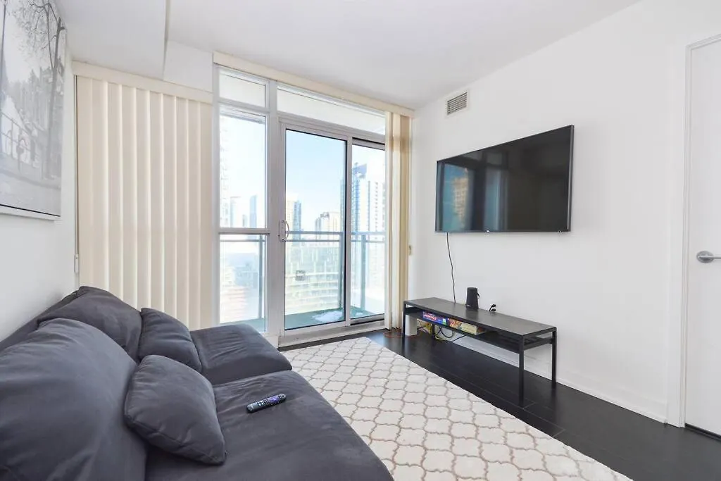 Apartment Best Location With Lake & City Views Plus Parking Toronto