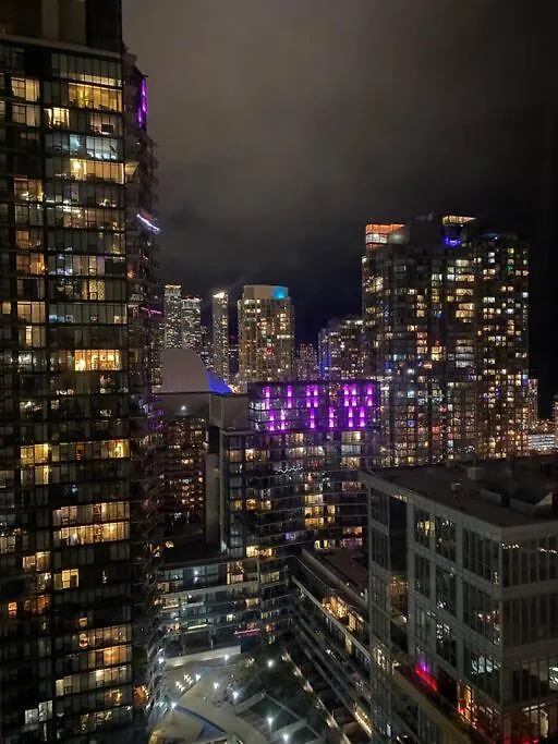 Best Location With Lake & City Views Plus Parking Toronto