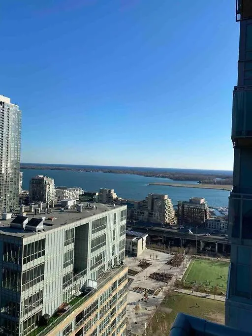 Apartament Best Location With Lake & City Views Plus Parking Toronto Kanada